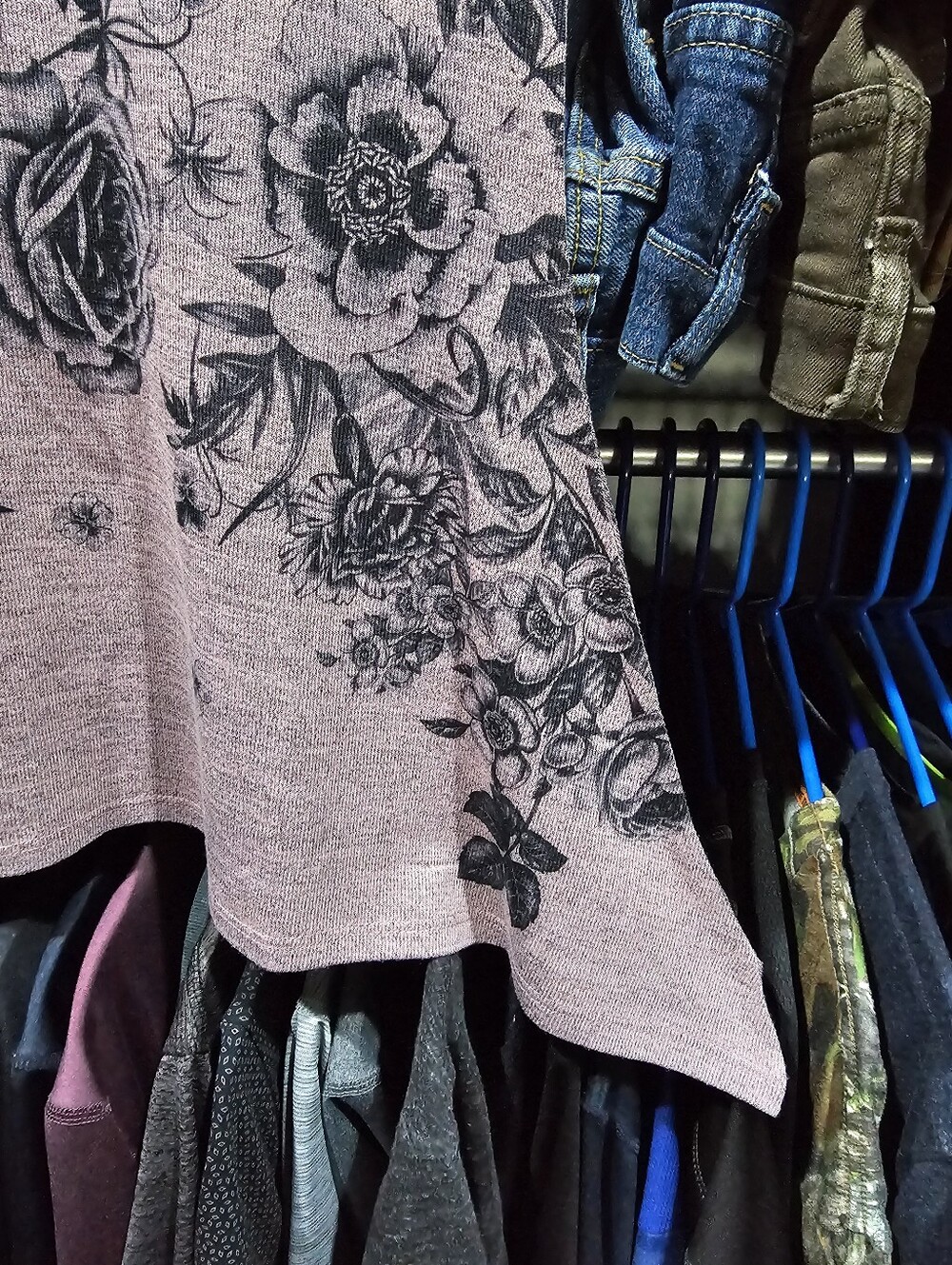 NWT G Collection Pink Mauve Floral Asymmetrical High Low Hem Top 3/4 Sleeve - Picture 10 of 11